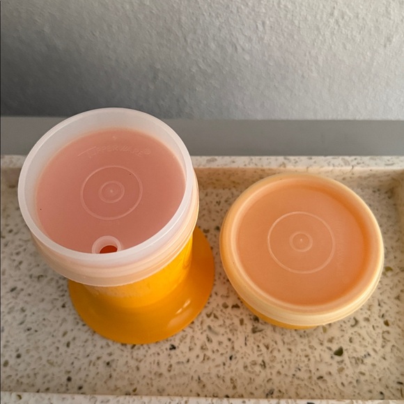Tupperware Set - Picture 4 of 5